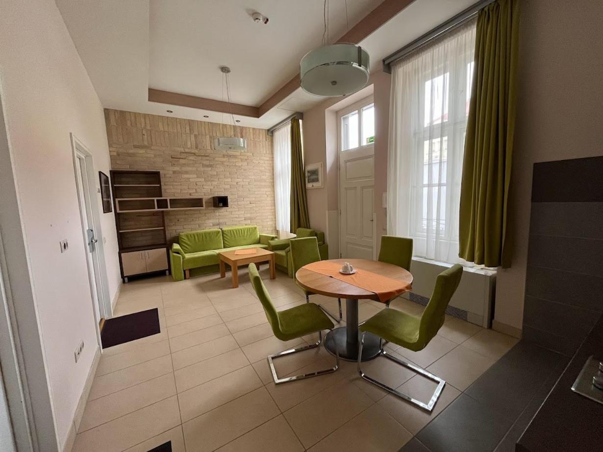 Soleil Apartman Szeged Luaran gambar